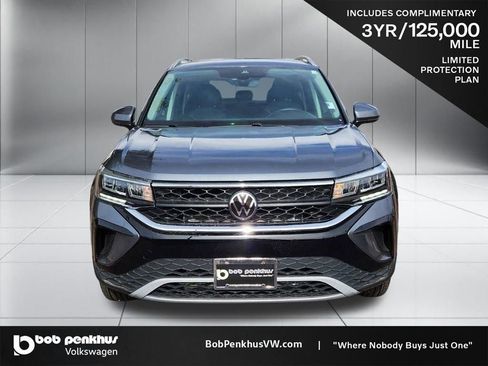 Used 2024 Volkswagen Taos SE image 24