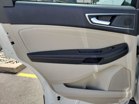 Certified 2024 Ford Edge Titanium w/ Equipment Group 301A AWD/4WD image 11