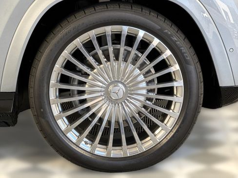 New 2026 Mercedes-Benz Maybach GLS 600 4MATIC image 11