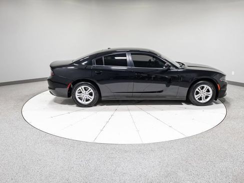 Used 2019 Dodge Charger SXT RWD image 27