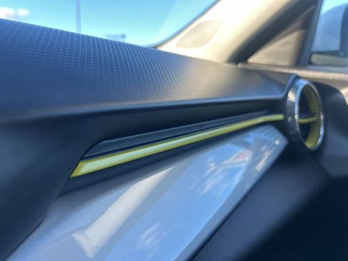 Used 2025 Chevrolet Trax LT image 27