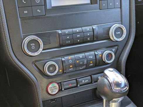 Used 2021 Ford Mustang Coupe image 13