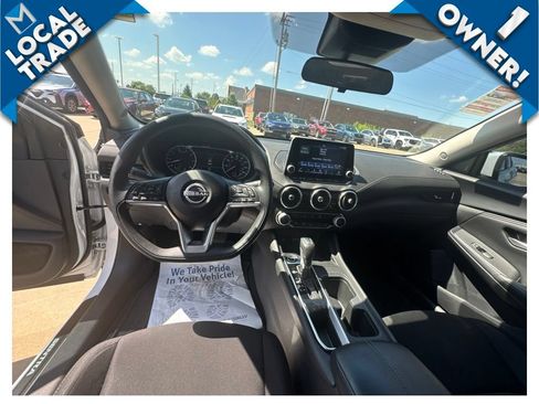 Used 2024 Nissan Sentra SV FWD image 13