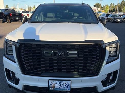 Used 2023 GMC Yukon XL Denali w/ Denali Reserve Package AWD/4WD image 2