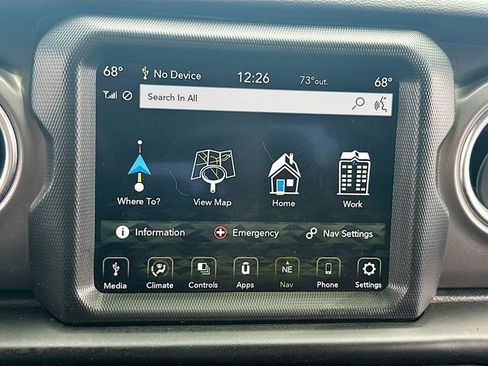 Used 2021 Jeep Gladiator Rubicon AWD/4WD image 16