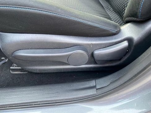 Used 2019 Nissan Sentra SR FWD image 32