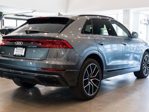 Used 2021 Audi Q8 Premium Plus w/ Premium Plus Package AWD/4WD image 4
