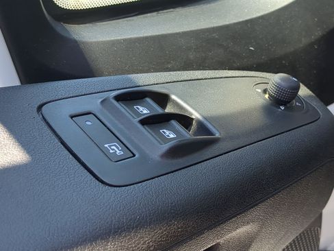 Used 2023 RAM ProMaster 2500 FWD image 15