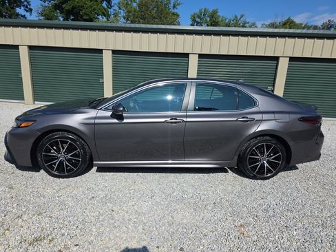 Certified 2024 Toyota Camry SE FWD image 3