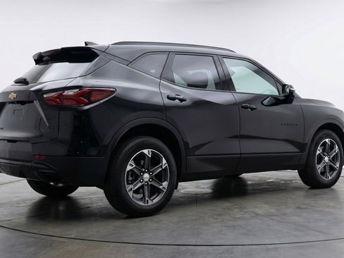 Used 2025 Chevrolet Blazer LT image 9