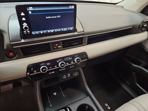 Certified 2024 Honda Pilot EX-L image 30