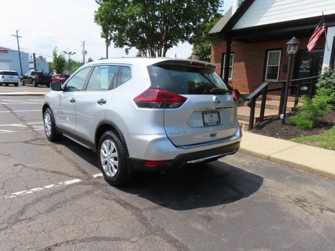 Used 2018 Nissan Rogue S FWD image 5