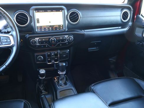 Used 2022 Jeep Wrangler Unlimited Sahara w/ Cold Weather Group image 12