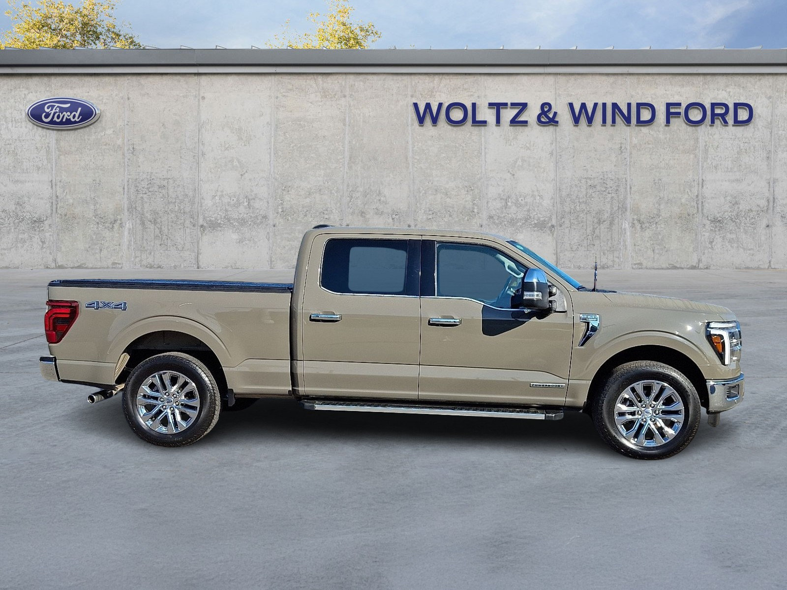 Used 2025 Ford F150 Lariat w/ Equipment Group 501A Mid AWD/4WD image 7
