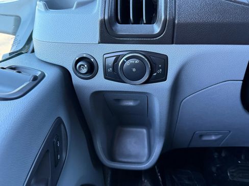 Used 2018 Ford Transit 250 148 Medium Roof image 20