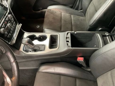 Used 2021 Jeep Grand Cherokee Laredo X AWD/4WD image 23
