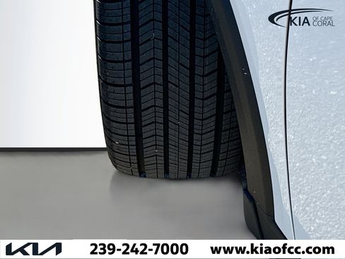 New 2025 Kia K4 EX image 39