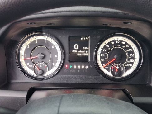 Used 2019 RAM 1500 Tradesman w/ Chrome Plus Package RWD image 15