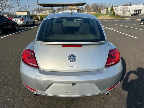 Used 2012 Volkswagen Beetle Turbo FWD image 7