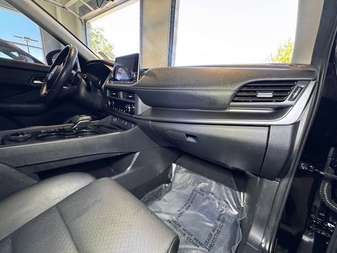 Used 2023 Nissan Rogue SV w/ SV Premium B Package AWD/4WD image 48