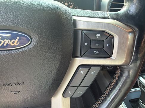 Used 2018 Ford F150 Platinum w/ Equipment Group 701A Luxury AWD/4WD image 28