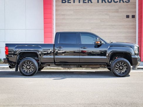 Used 2019 GMC Sierra 3500 Denali w/ Duramax Plus Package AWD/4WD image 2