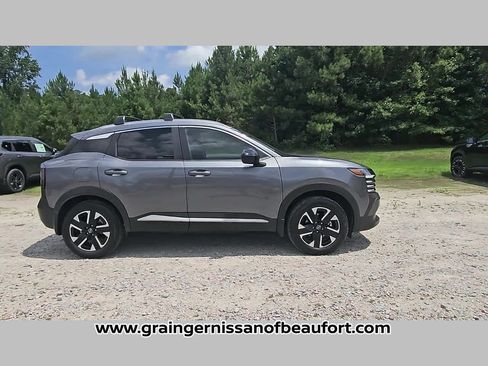 Used 2026 Nissan Kicks SV w/ SV Premium Package AWD/4WD image 26