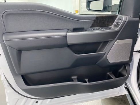 New 2025 Ford F250 Lariat w/ Lariat Ultimate Package image 13