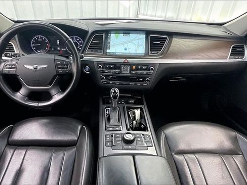 Used 2017 Genesis G80 3.8 w/ Option Group 03 image 15
