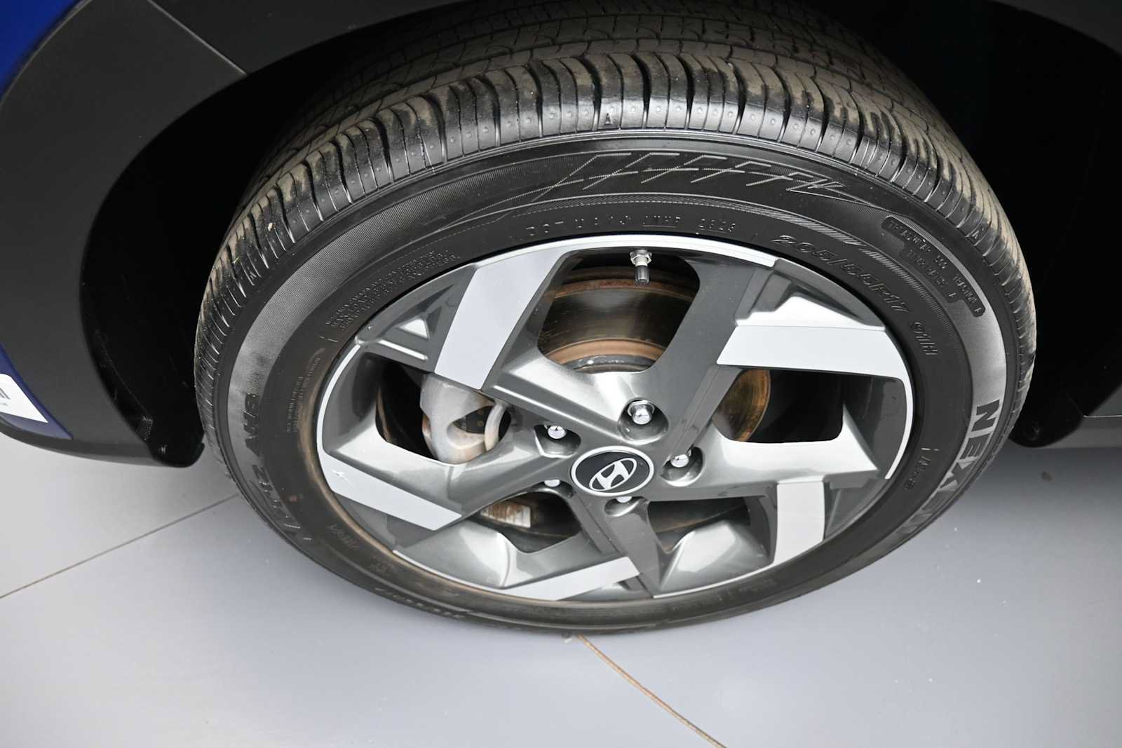 Certified 2023 Hyundai Venue SEL w/ Cargo Package FWD image 14