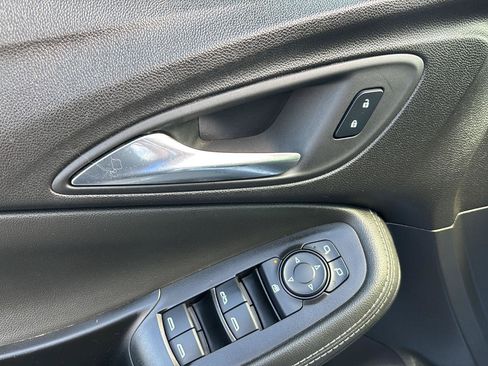 Used 2024 Buick Encore GX Sport Touring FWD image 16