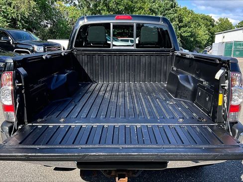 Used 2013 Toyota Tacoma 4x4 Access Cab V6 w/ SR5 Pkg image 30
