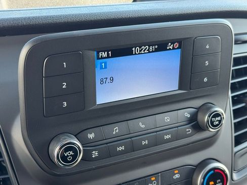 New 2025 Ford Transit 250 148 Medium Roof image 18