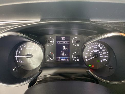 Used 2018 Toyota Sequoia Limited w/ Safety & Convenience Package AWD/4WD image 12