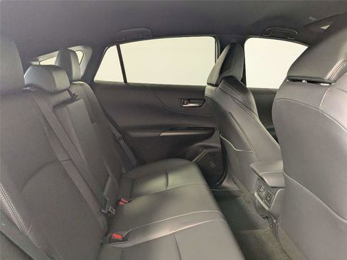 Certified 2024 Toyota Venza XLE AWD/4WD image 27
