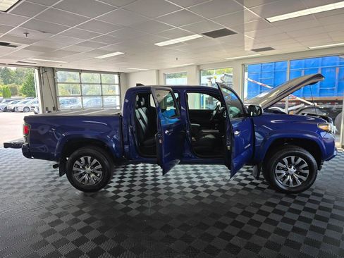 Certified 2023 Toyota Tacoma Limited AWD/4WD image 17