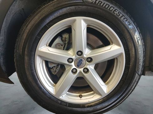 Used 2018 Ford Explorer XLT FWD image 14