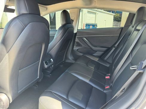 Used 2021 Tesla Model 3 Standard Range Plus RWD image 14