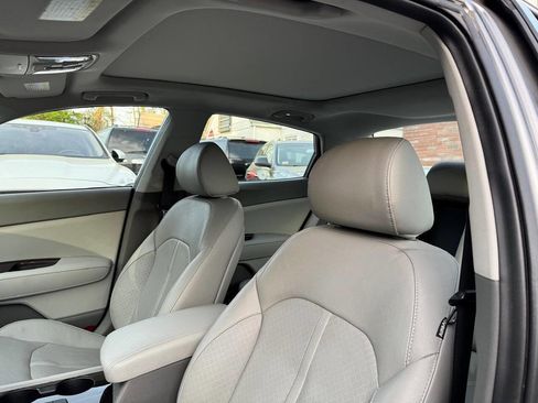 Used 2017 Kia Optima EX w/ Premium Package FWD image 18