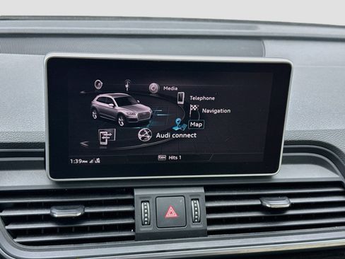Used 2018 Audi Q5 2.0T Premium AWD/4WD image 9