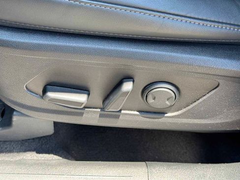 Used 2024 Kia Sorento S AWD/4WD image 27