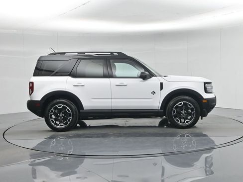 Certified 2025 Ford Bronco Sport Outer Banks w/ Outer Banks Tech Package+ image 28