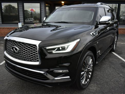 Used 2019 INFINITI QX80 Luxe image 2