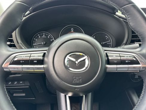 Used 2022 MAZDA MAZDA3 s FWD image 25