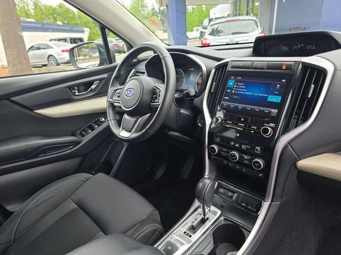 Used 2019 Subaru Ascent Premium AWD/4WD image 10