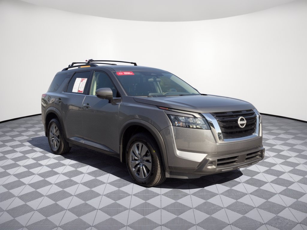 Certified 2025 Nissan Pathfinder SV FWD image 11