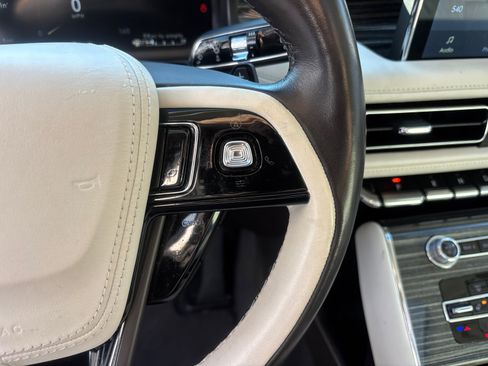 Certified 2023 Lincoln Aviator Black Label w/ Dynamic Handling Package image 19