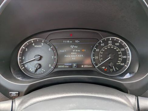Used 2023 INFINITI QX50 Luxe FWD image 12