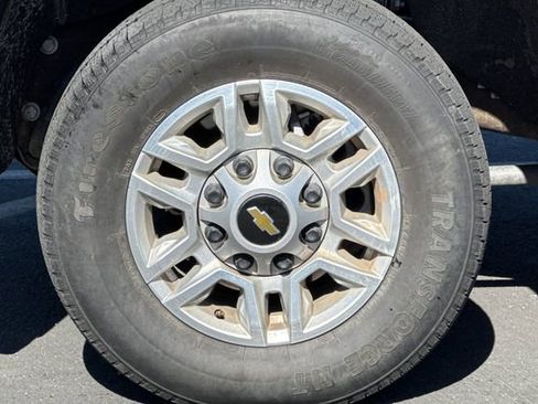 Used 2025 Chevrolet Silverado 2500 LT w/ Convenience Package image 45