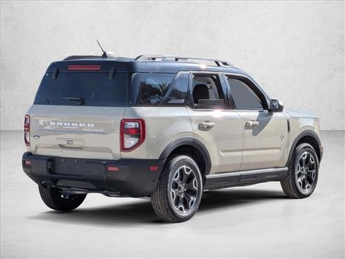 New 2025 Ford Bronco Sport Outer Banks image 2